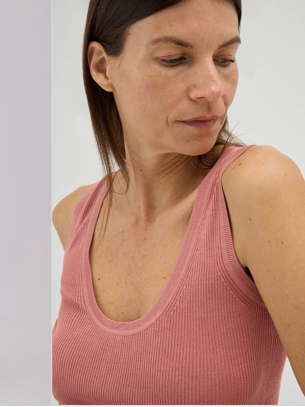 Renggli XS Silk-Cashmere Blend Crewneck tank in Rust